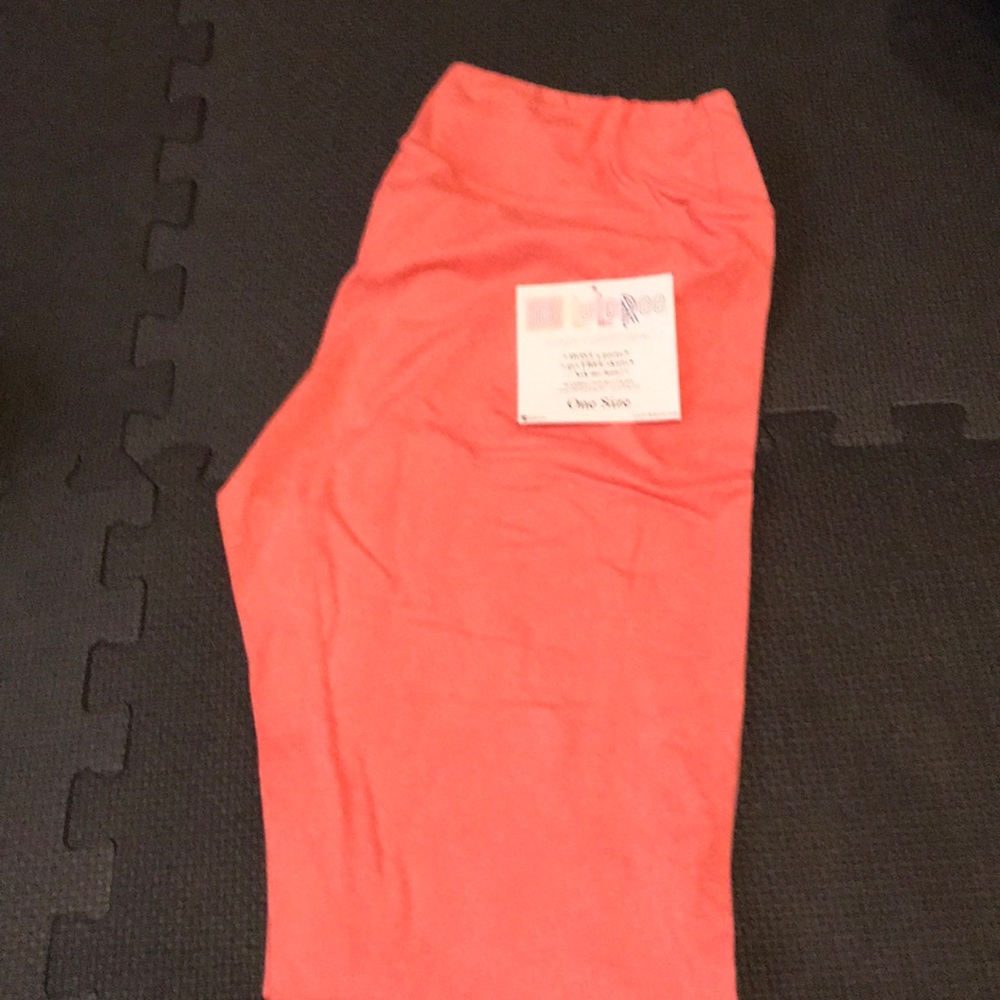 Heathered coral OS leggings